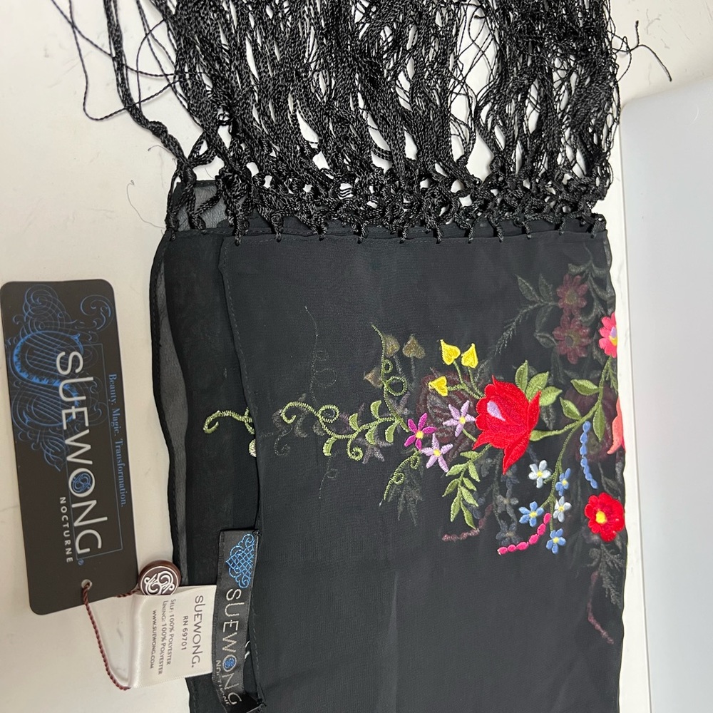 Sue Wong 100% silk women's embroidered black scarf w/ flower design